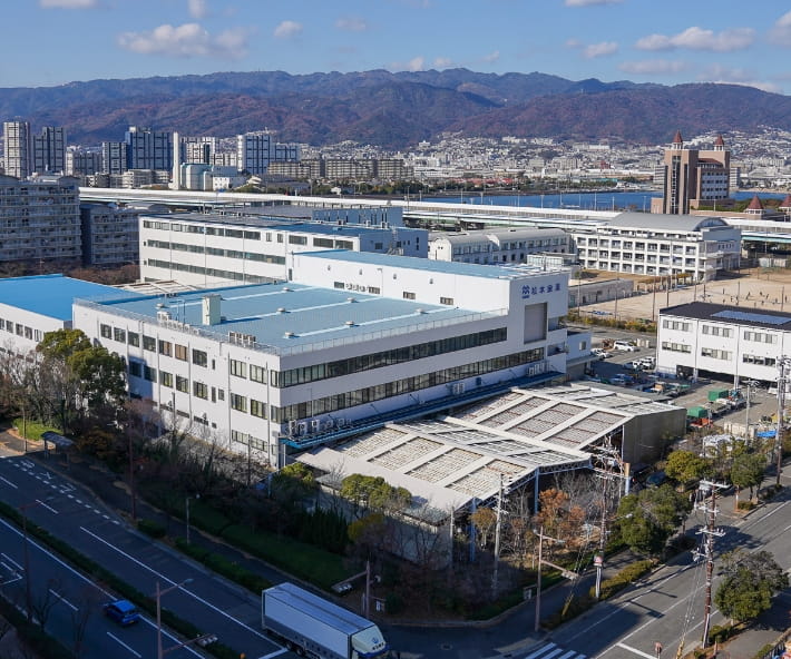「松本金属」の広大な工場全景